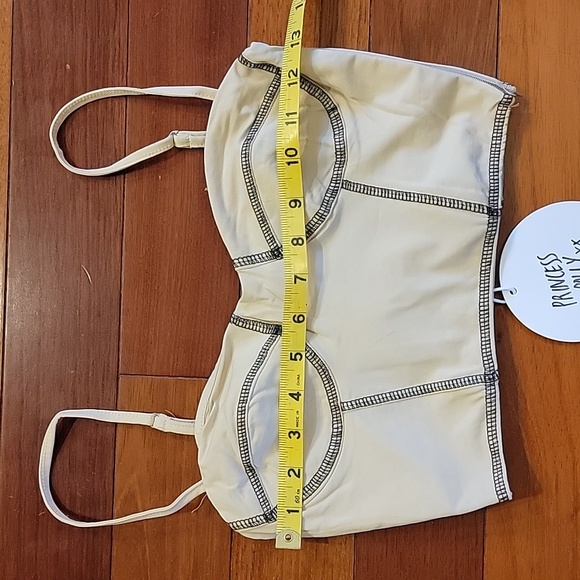 Princess Polly Leilani Crop Top Beige Size 2 - Picture 6 of 9